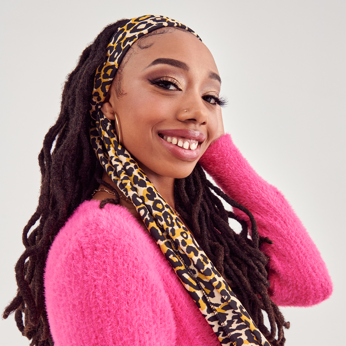 KISS Colors & Care Soft Satin Wrap Scarf - Leopard