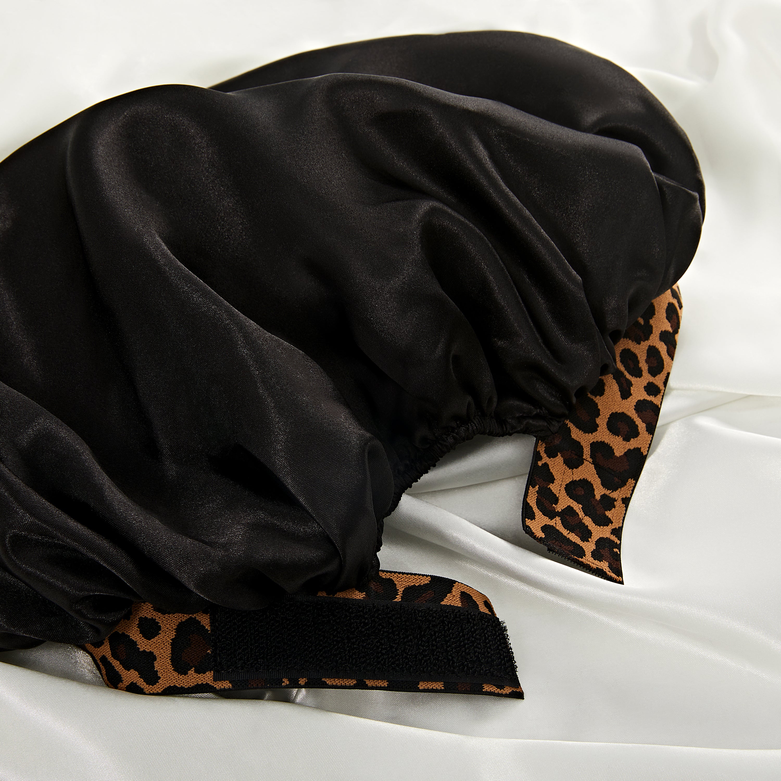 Kiss Colors &amp; Care Silky Charmeuse Satin Stylish Day &amp; Night Cap - Black &amp; Leopard