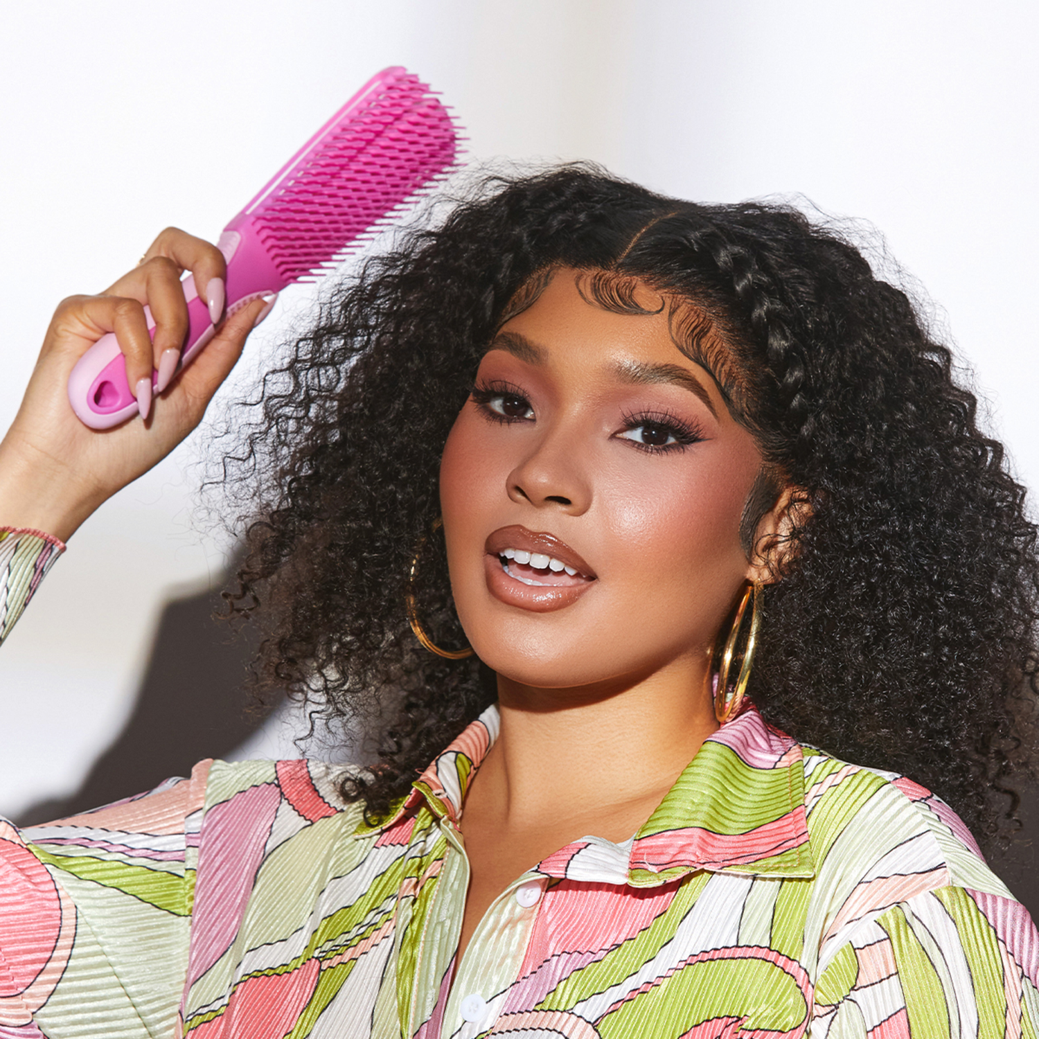 Kiss Colors &amp; Care Glide &amp; Define Non-Slip Detangling Brush