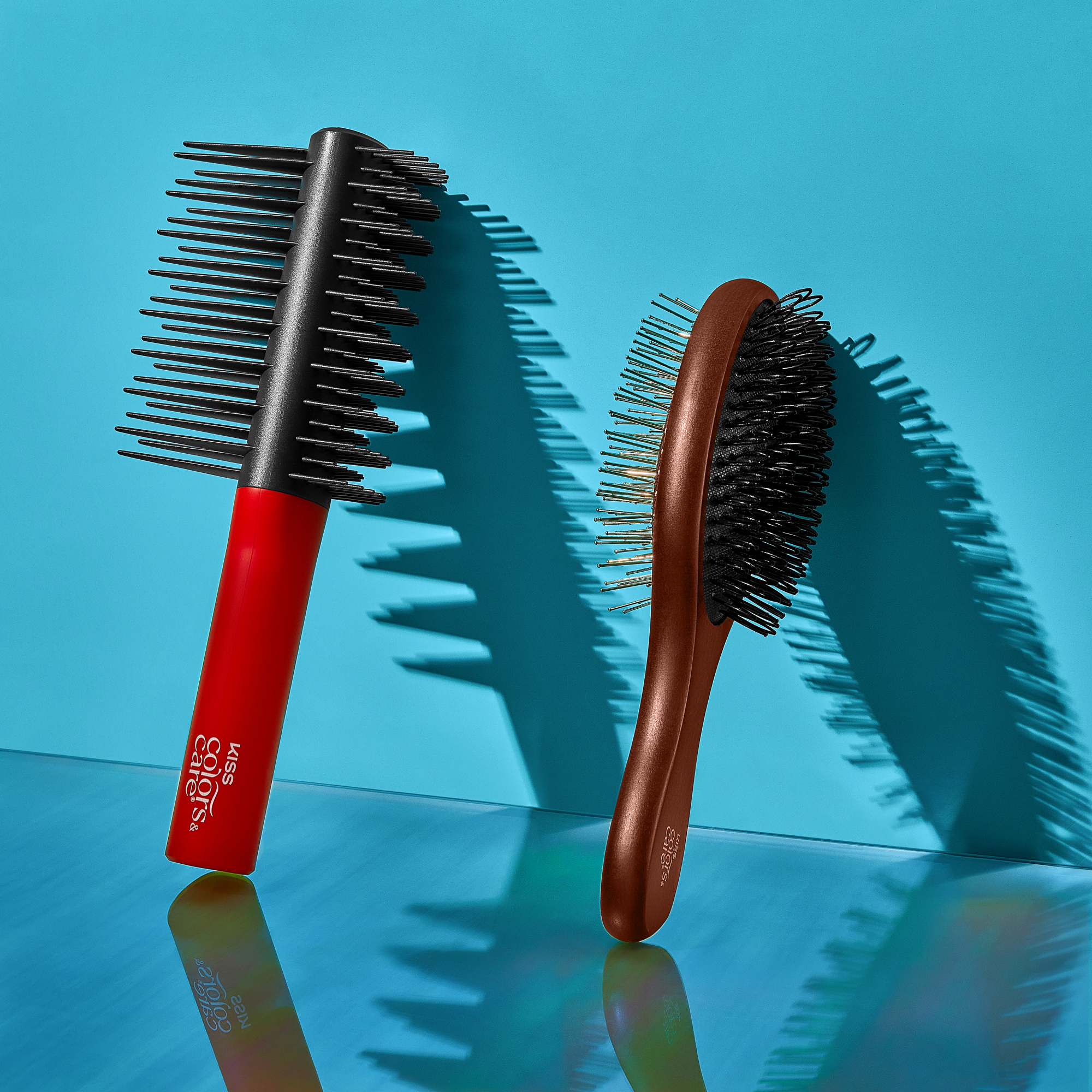 KISS Colors &amp; Care Detangle Boss Glide &amp; Define 2-in-1 Brush