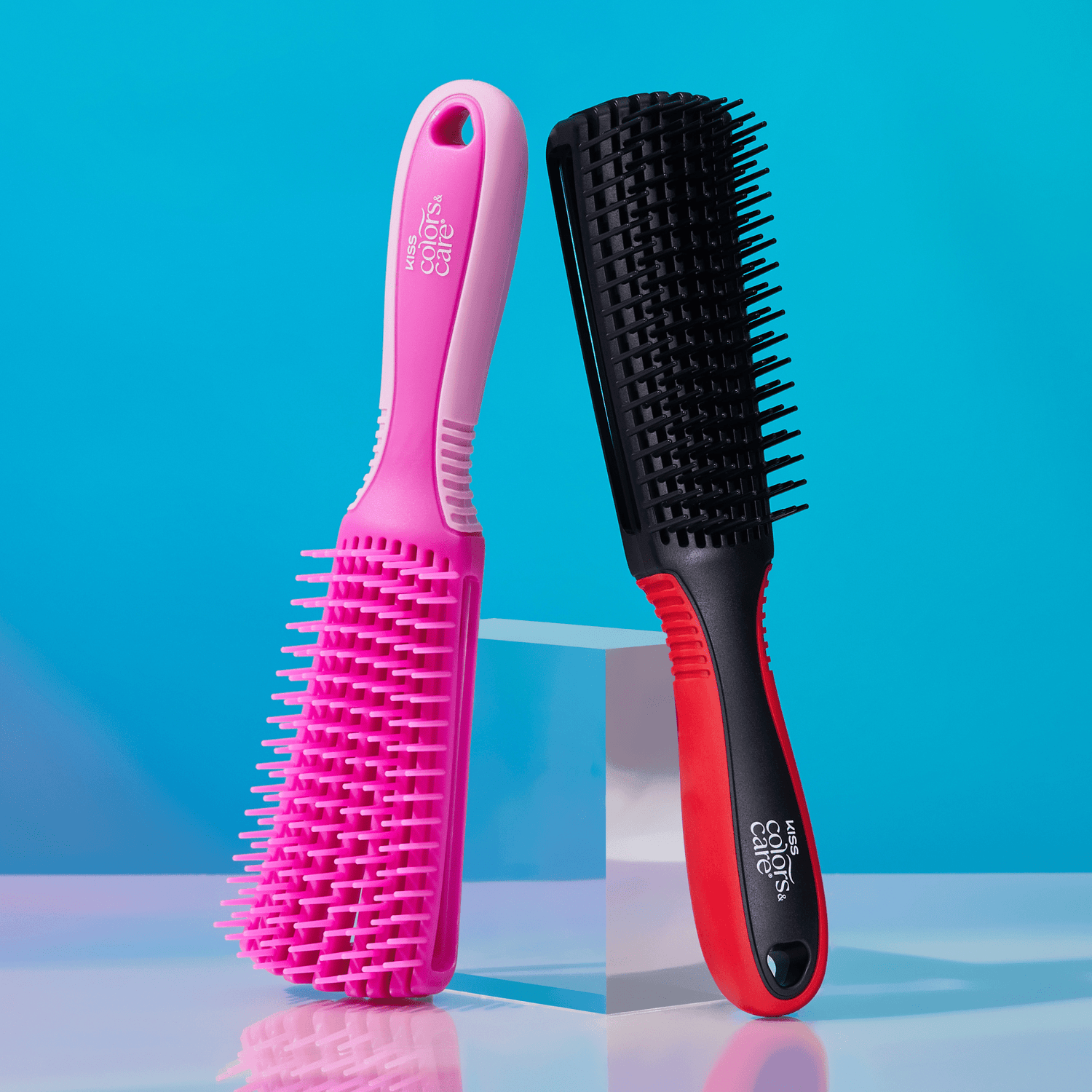 Kiss Colors &amp; Care Glide &amp; Define Non-Slip Detangling Brush