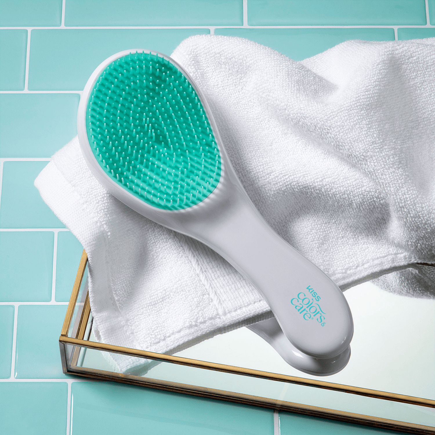Kiss Colors &amp; Care Easy Grip Detangler Brush
